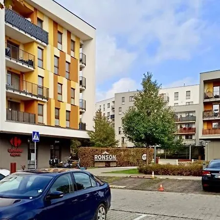 Sunny Corner In Bialoleka With One Double Bed Varşova